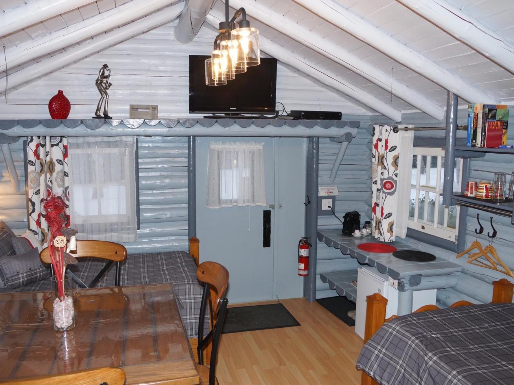 Domaine Le Bostonnais - Le Village En Bois Rond La Tuque Ruang foto
