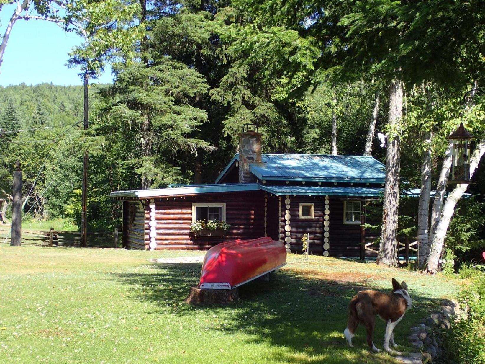 Domaine Le Bostonnais - Le Village En Bois Rond La Tuque Ruang foto